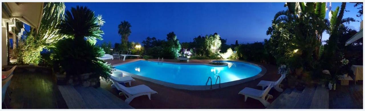 Villa Barbara Giardini Naxos Luaran gambar
