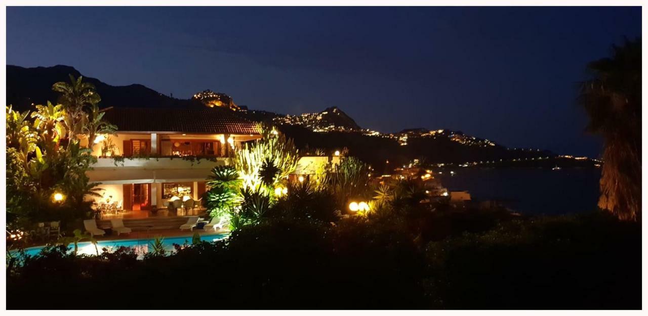 Villa Barbara Giardini Naxos Luaran gambar